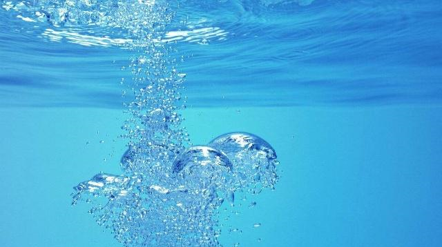 日本有全球"最纯净"的水,一共剩下5万吨,专家不适合饮用