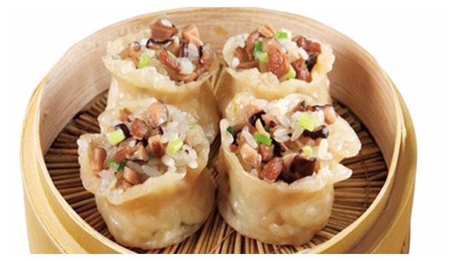 早上吃上两个烧麦,配上一杯豆浆,这就是我每天的早餐搭配!