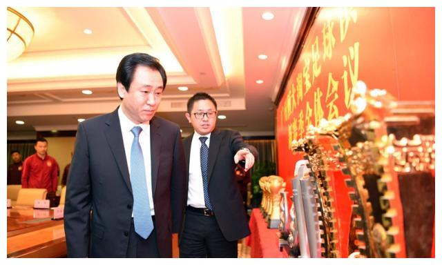 卓尔|田旭东|王小松_新浪网