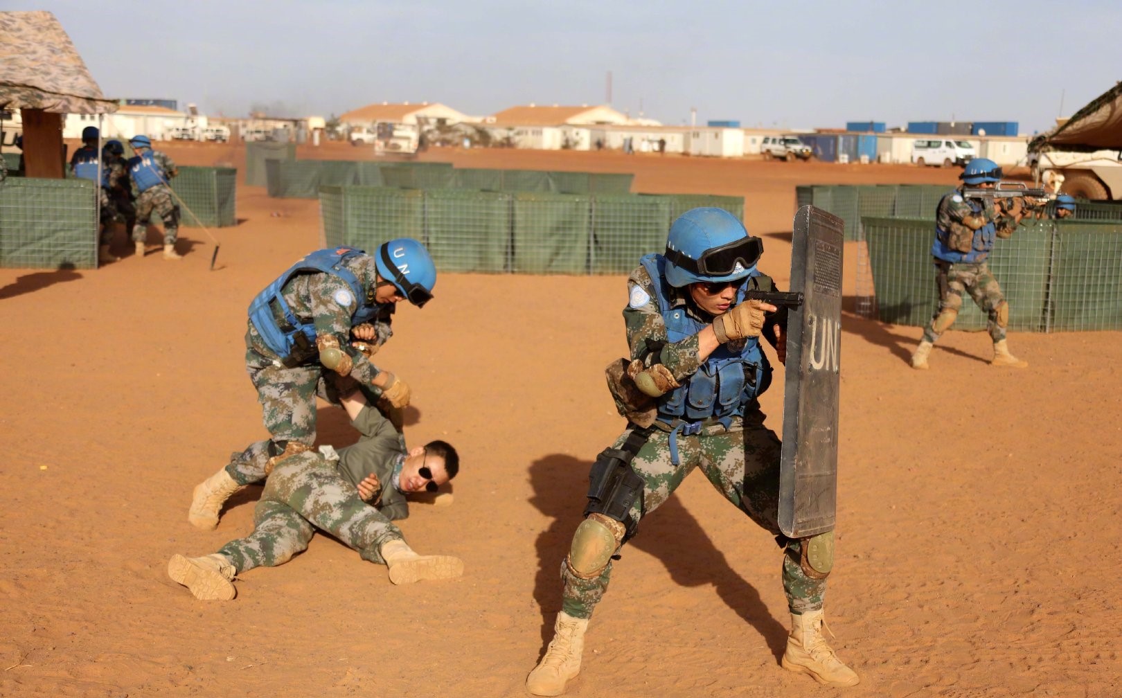 见过维和部队官兵的演练场景吗?一起来看看中国的蓝盔风采!