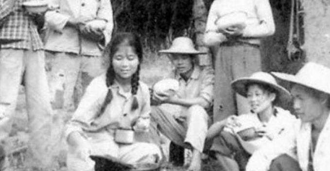镜头下的70年代老照片,70年代的人,非常的淳朴和纯洁