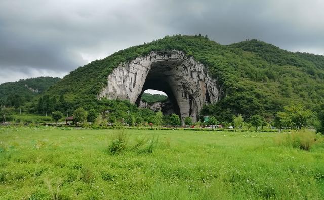 其实清虚洞有一眼就征服你的壮观风景,这是一个超大