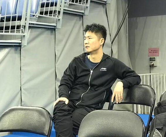 只是国乒女队在2018年教练组调整之后,黄海诚担任了主力二团的教练员.