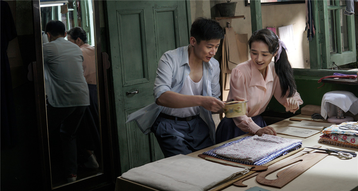 《外滩钟声》热播 黄洋洋饰"不简单的闺蜜"罗曼莉挑战演技