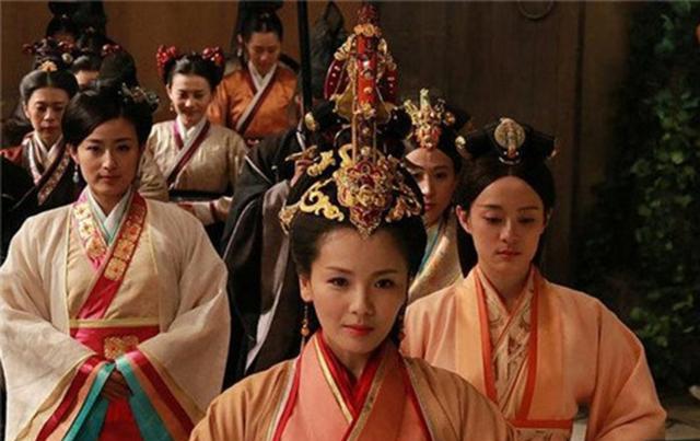 她是清朝最牛皇贵妃,14岁出嫁,五年生四子,孙子曾孙都是皇帝