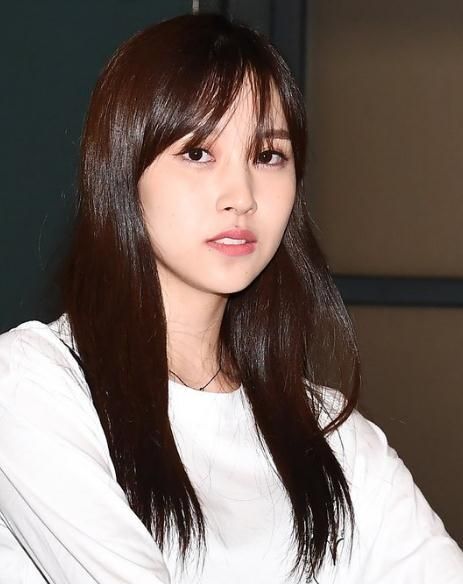 韩国女子演唱组合twice的门面担当名井南身上少女气息十足