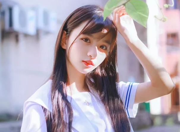 特别干净的校园美女,单纯善良,很有气质!