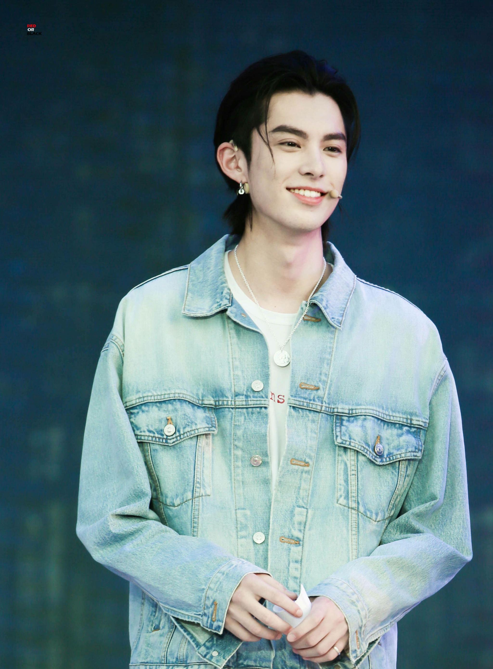 男明星喉结杀,朱一龙,刘昊然,杨洋的喉结绝了