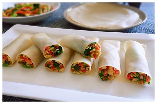 立春吃春饼,做春饼一锅,薄可透光柔软有韧性