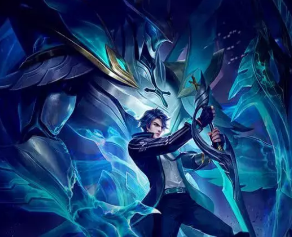 开大之后向前直接一刀收掉后排射手的人头,其实半肉的凯皇秒人能力就