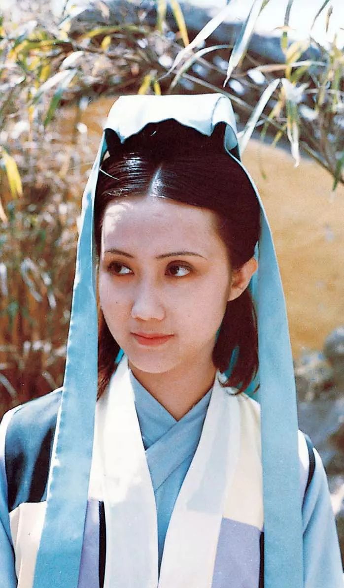 她是87版红楼梦的妙玉,孤芳自赏一尘不染,生活中姬玉却数次堕胎