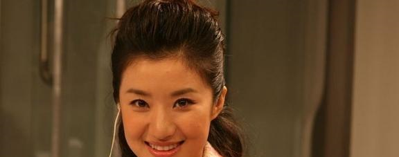 娱乐揭秘如何评价央视主持人冀玉华呢看完后明白了.