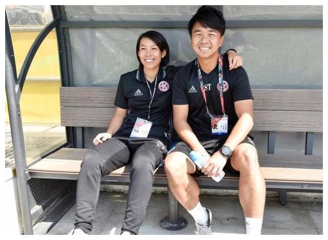 女足大换血,新帅刚上任一球未丢,王霜可惜了