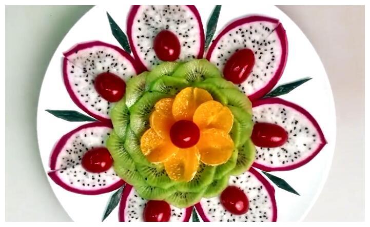 年夜饭学会做这2道果盘解馋又解腻10分钟拼2盘做法超简单