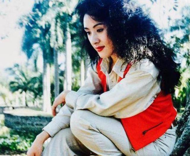 《西游记》里的蟒蛇精,出道25年片约不断,年过五旬风韵犹存|博弘|蟒蛇