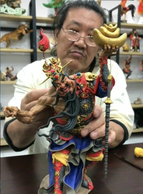 给泥巴生命的是女娲给面团生命的是面人萧面塑传人萧占行