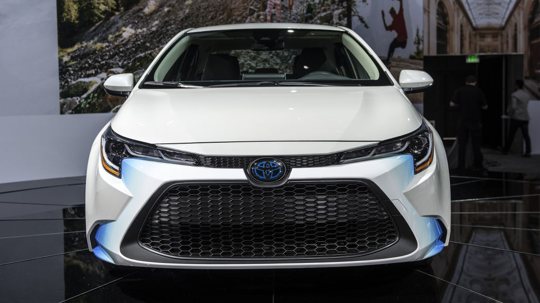 2020款 丰田 卡罗拉 混合动力版