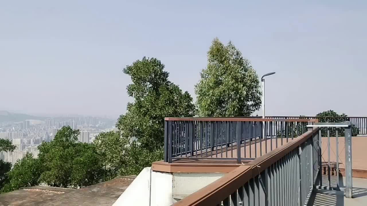 广东深圳求水山公园求水山山顶上拍下景区周围美景