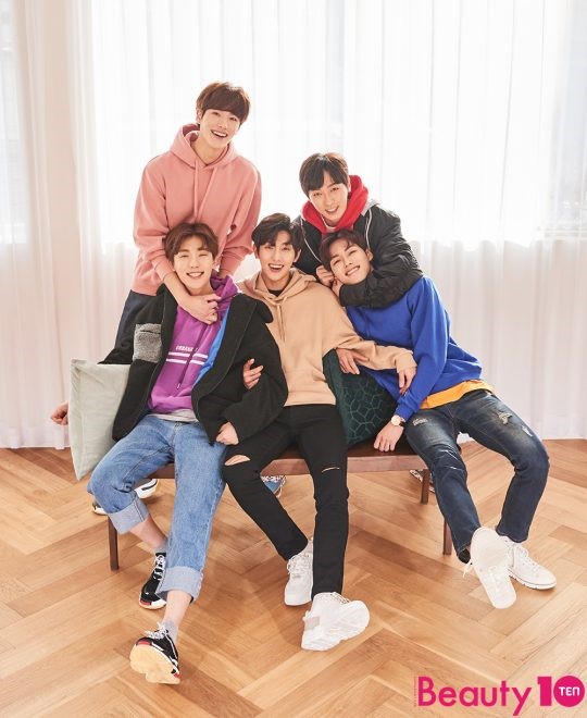 韩国男团the man blk携手拍杂志照