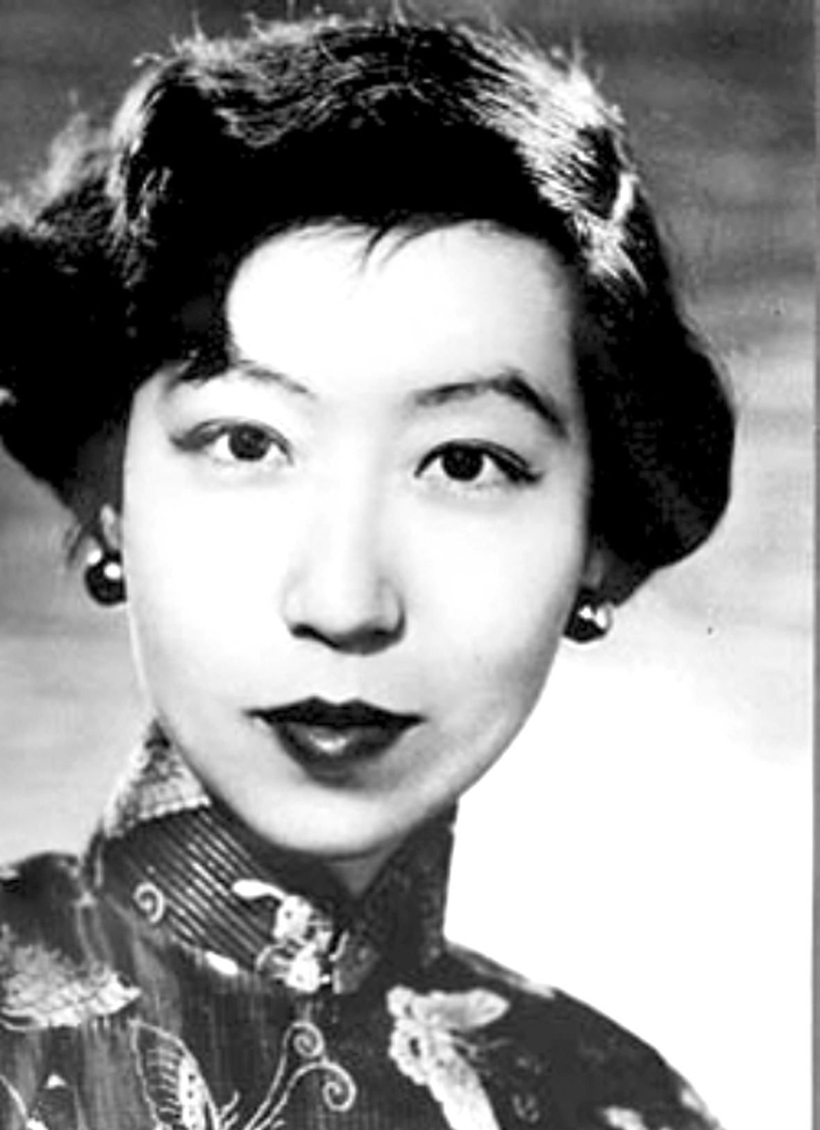 张爱玲：上世纪40年代上海滩最红的女作家，后来却成了美国公民！