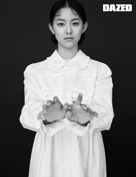 韩国女艺人朴智厚拍时装杂志写真