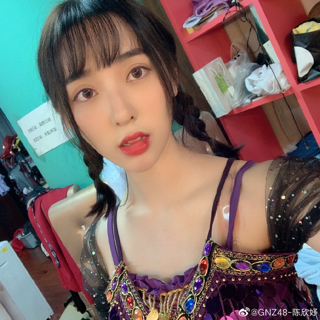 偶像美少女gnz48-陈欣妤迷人可爱自拍美照