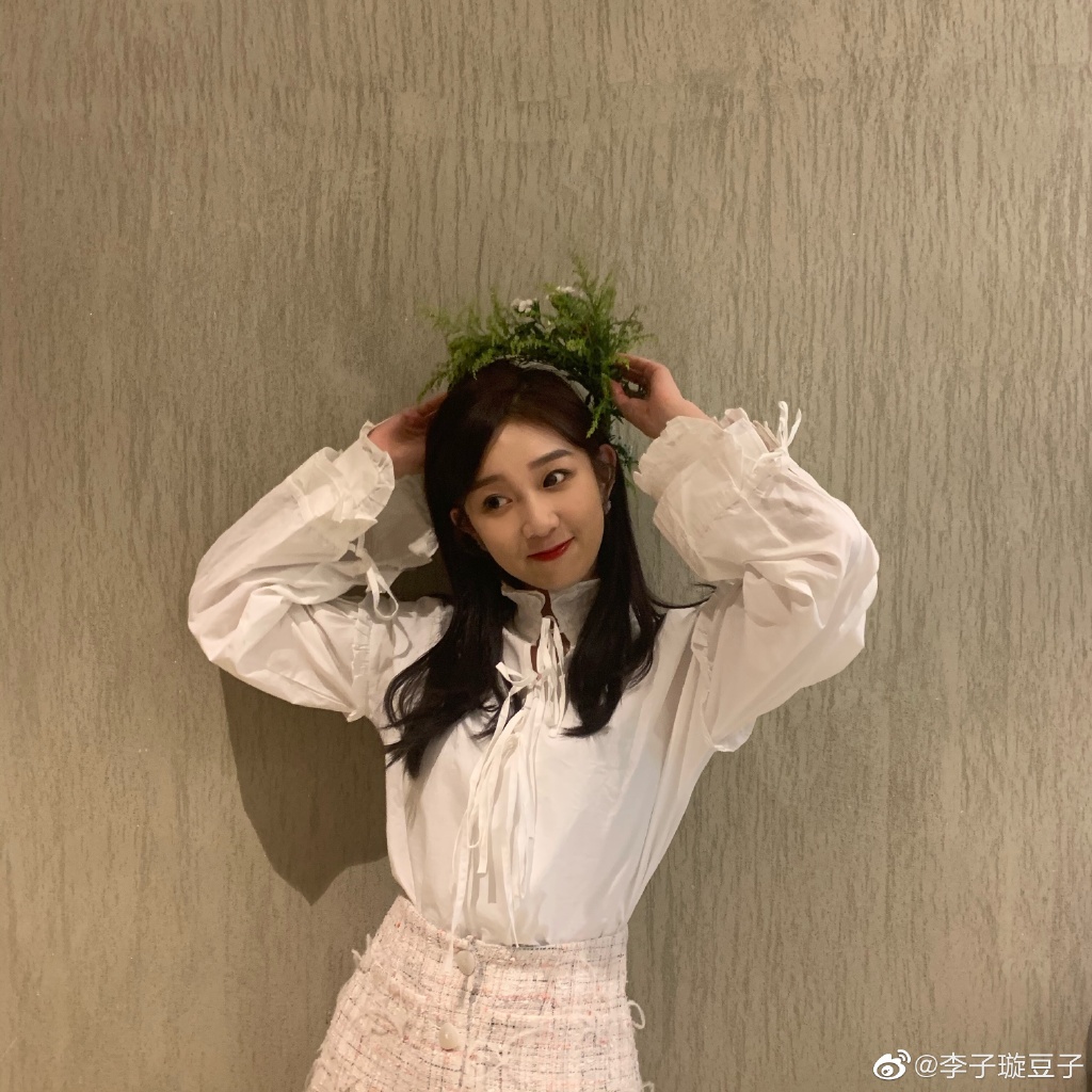 偶像美少女李子璇迷人写真美照欣赏真可爱_高清图集_新浪网