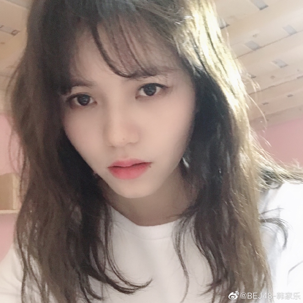 偶像美少女bej48-韩家乐迷人写真美照欣赏