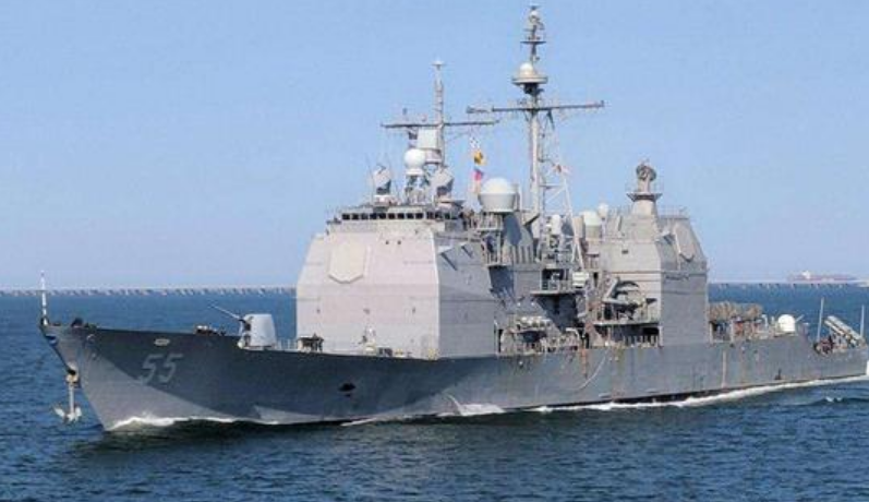 阿利伯克驱逐舰与提康德罗加巡洋舰哪个战斗力