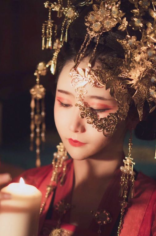 半面妆cosplay有时候梦会很短但爱情却会很长