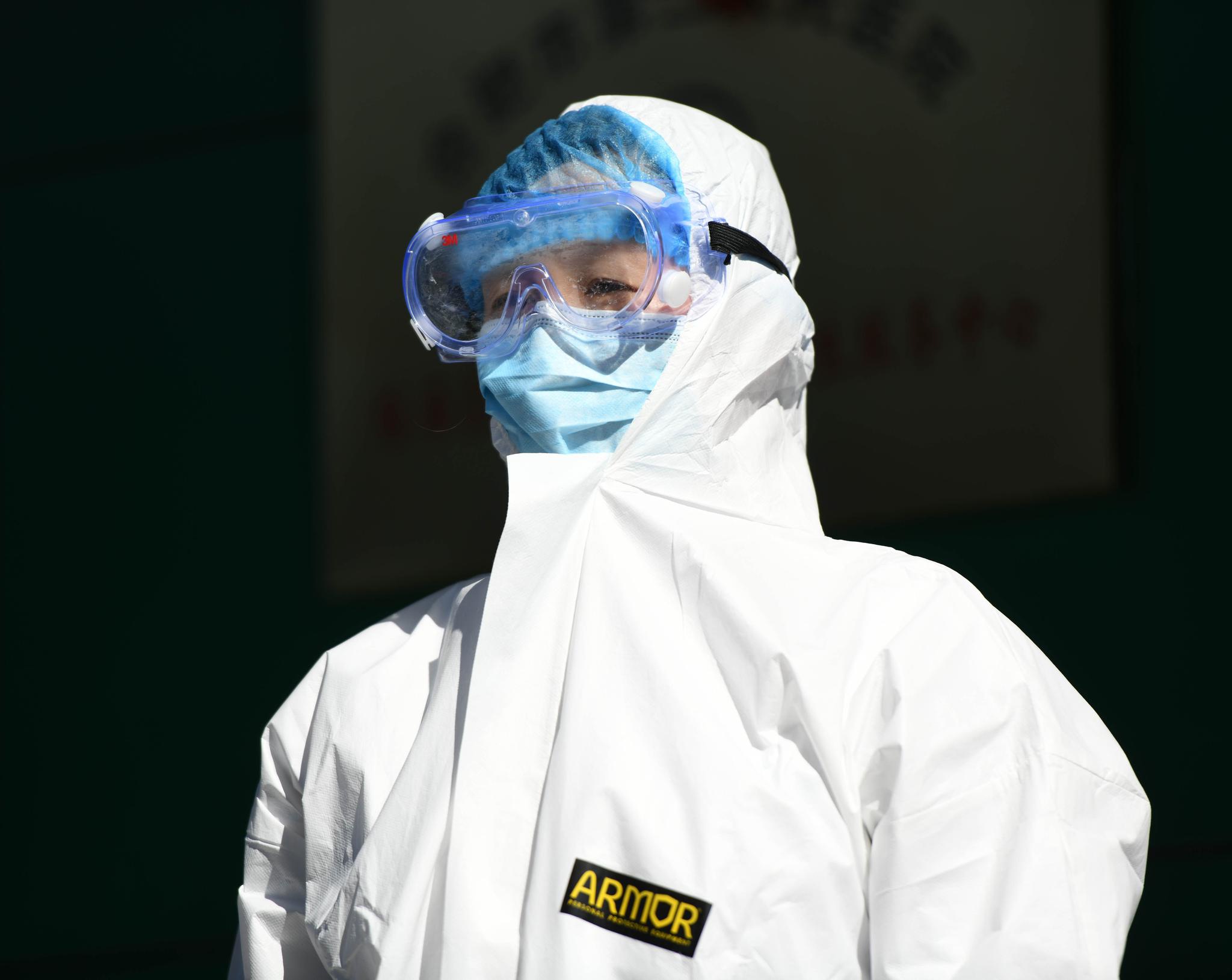 安徽合肥:最美逆行者,用生命守护"抗疫"第一道防线|新冠肺炎_新浪新闻