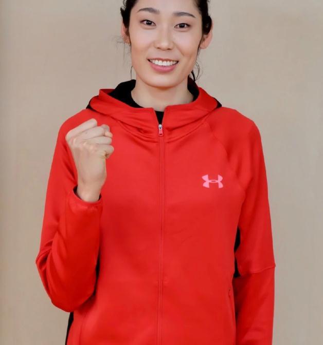 朱婷荣获2019十大品牌年度人物大奖