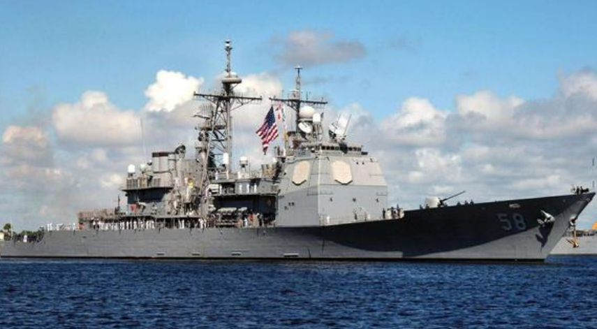 阿利伯克驱逐舰与提康德罗加巡洋舰哪个战斗力