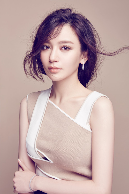 出道近十年无人知,成龙也没能将她捧红,近期因多部热播剧受关注|施诗