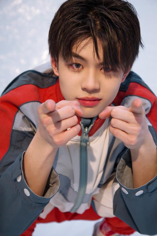 王晨艺回应顶流素人称号青春芒果夜成赛后首次个人舞台