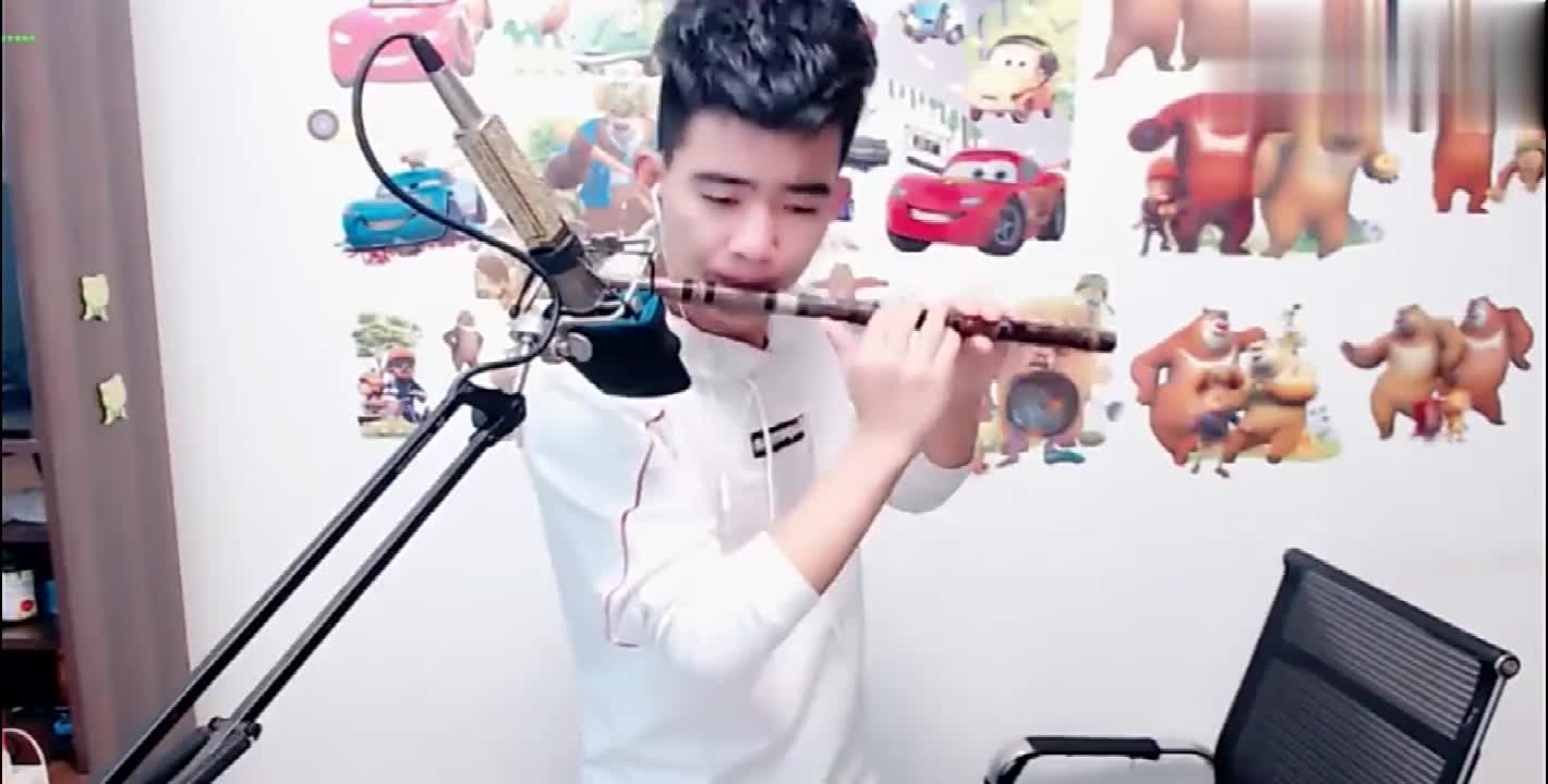 音乐奇才纪伟笛子独奏歌曲《牧羊曲》