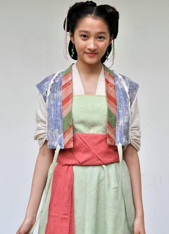 关晓彤秦俊杰新剧将播女主造型却和女配天差地别得罪造型师