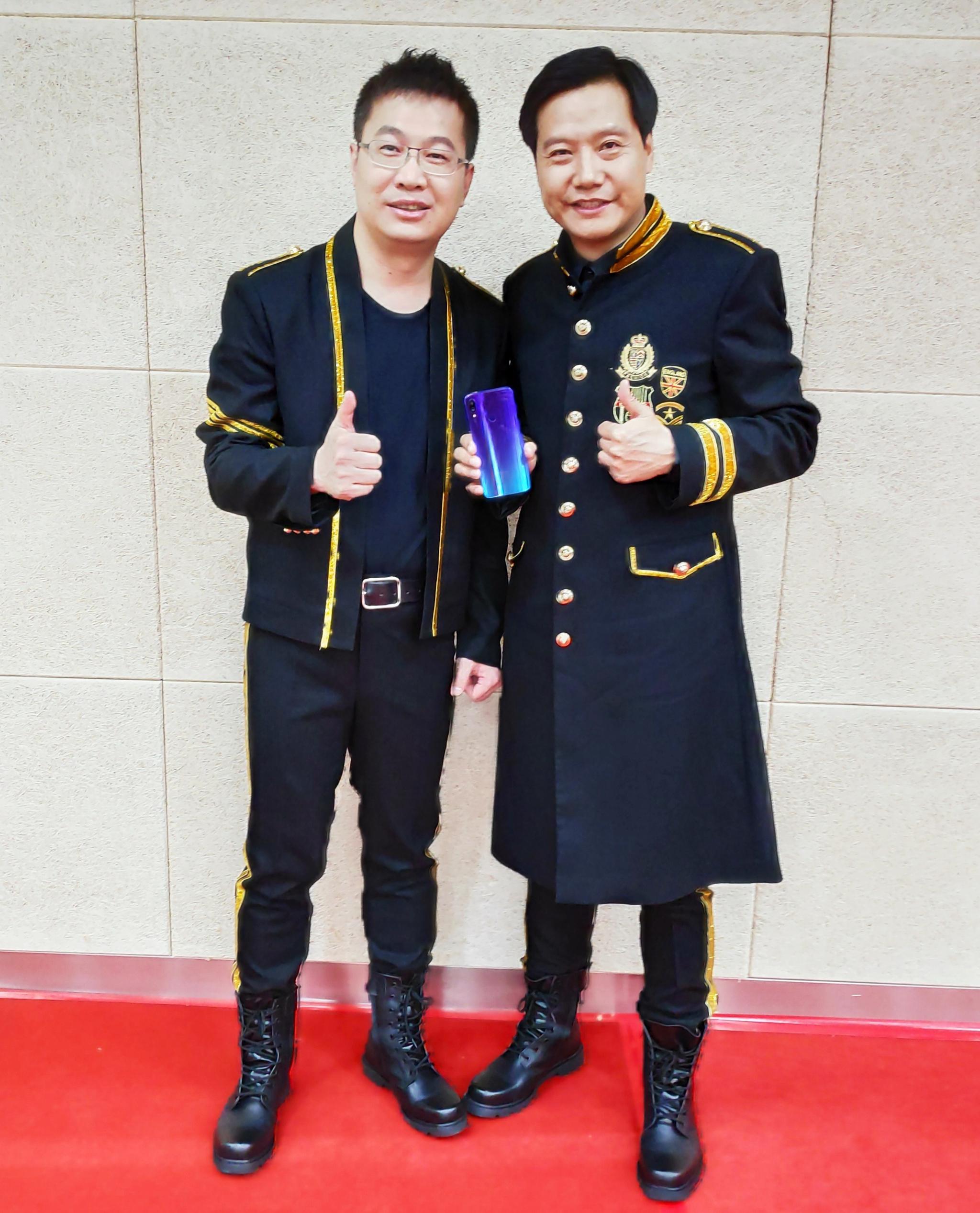 卢伟冰加盟第10天,对小米公司说了7句评价,雷军都点赞认可__财经头条