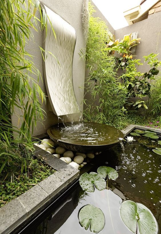 私家花园鱼塘合集,别墅庭院里的养鱼池也得有颜值!