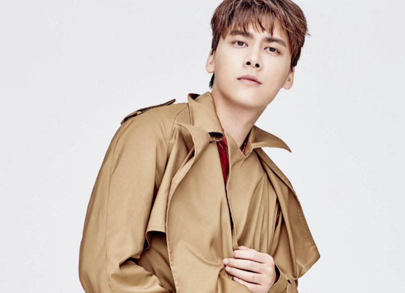 网友爆料:李易峰被经济公司雪藏?章子怡没领证