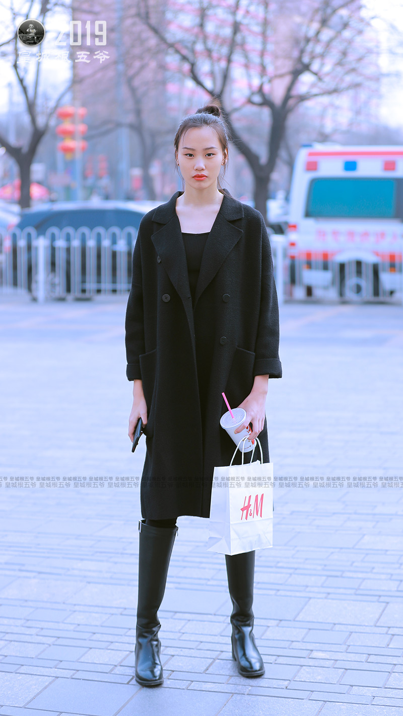 现代人生活越来越追求时尚,各种时髦服装层出不穷令人眼花缭乱|时尚