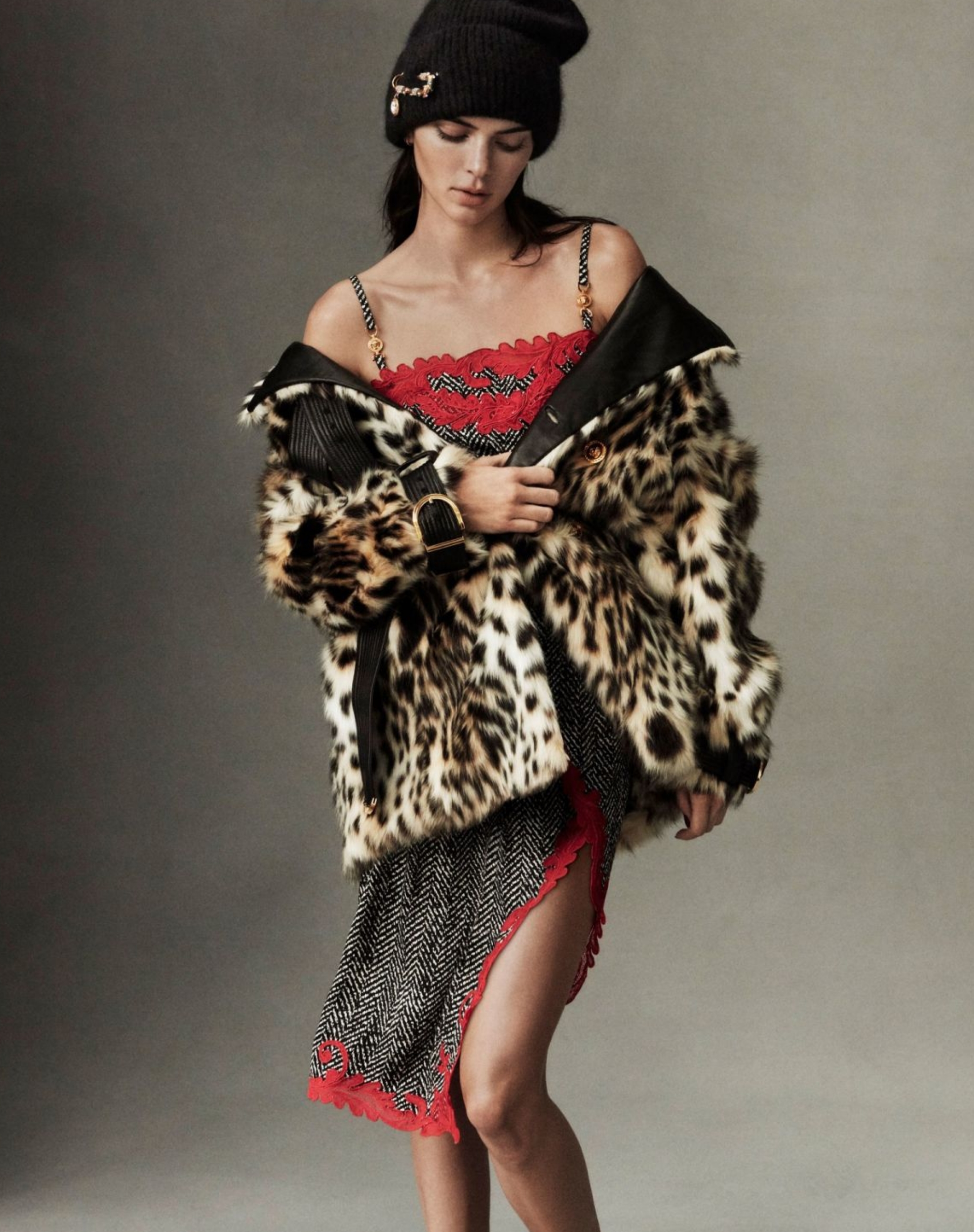 肯达尔詹娜为vogue拍摄封面大片外表狂野魅力十足