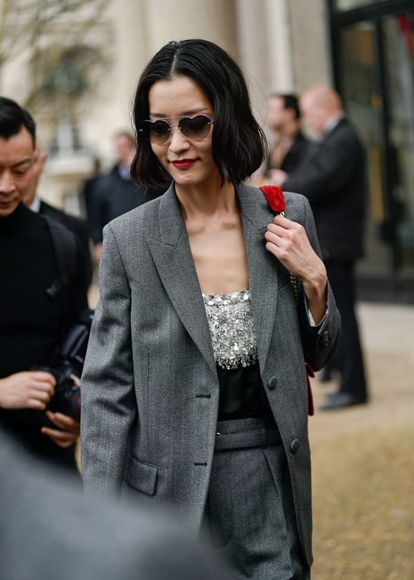 杜鹃巴黎时装周街拍曝光清新寡淡却气场全开