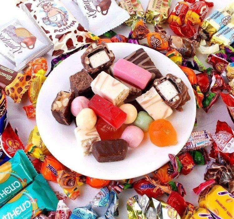 过年买糖果，你会买哪些糖果呢？这些糖果不管大人还是小孩都喜欢|糖果|棒棒糖|牛奶糖_新浪新闻