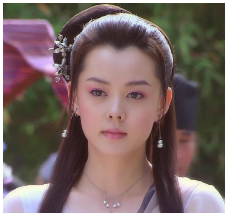 天师钟馗里面刘一含饰演的白牡丹,美若天仙
