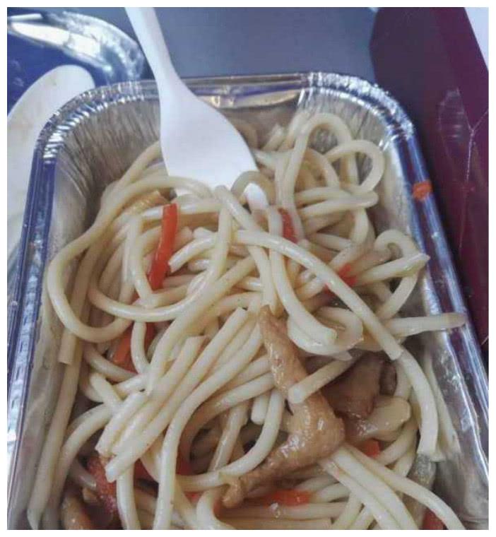 吉祥航空飞日本的飞机餐差点吃吐了你们吃过最难吃的是哪家