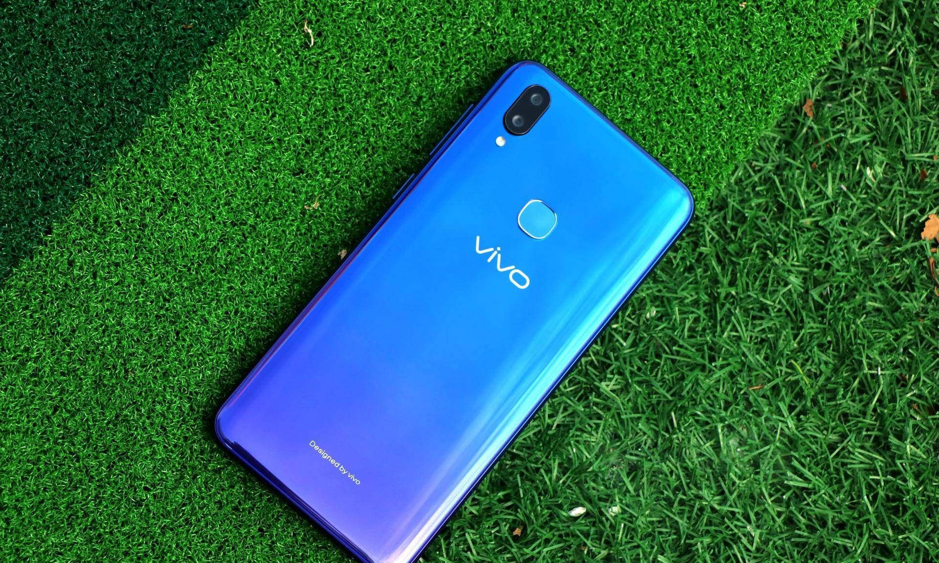 vivoz3极光蓝上手图赏高颜值的性能小钢炮入手超值