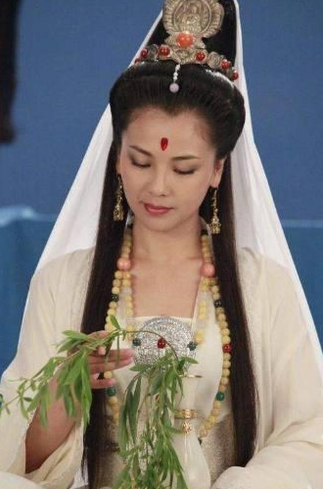 要知道,《西游记》里的半截观音,可是连如来都动了恻隐之心的第一美人