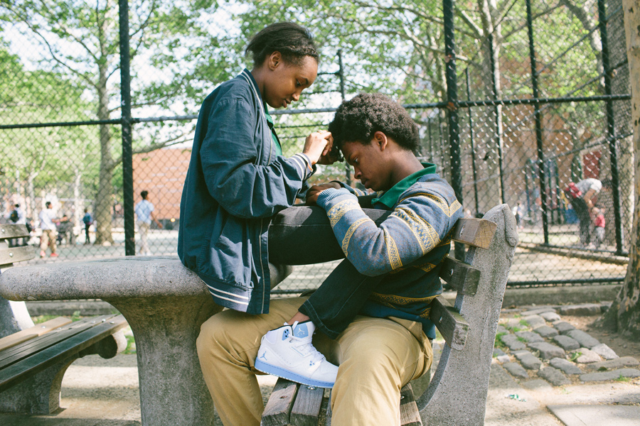 一组美国中学生放学后的真实生活照