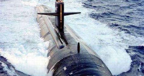 汉利号潜艇图片